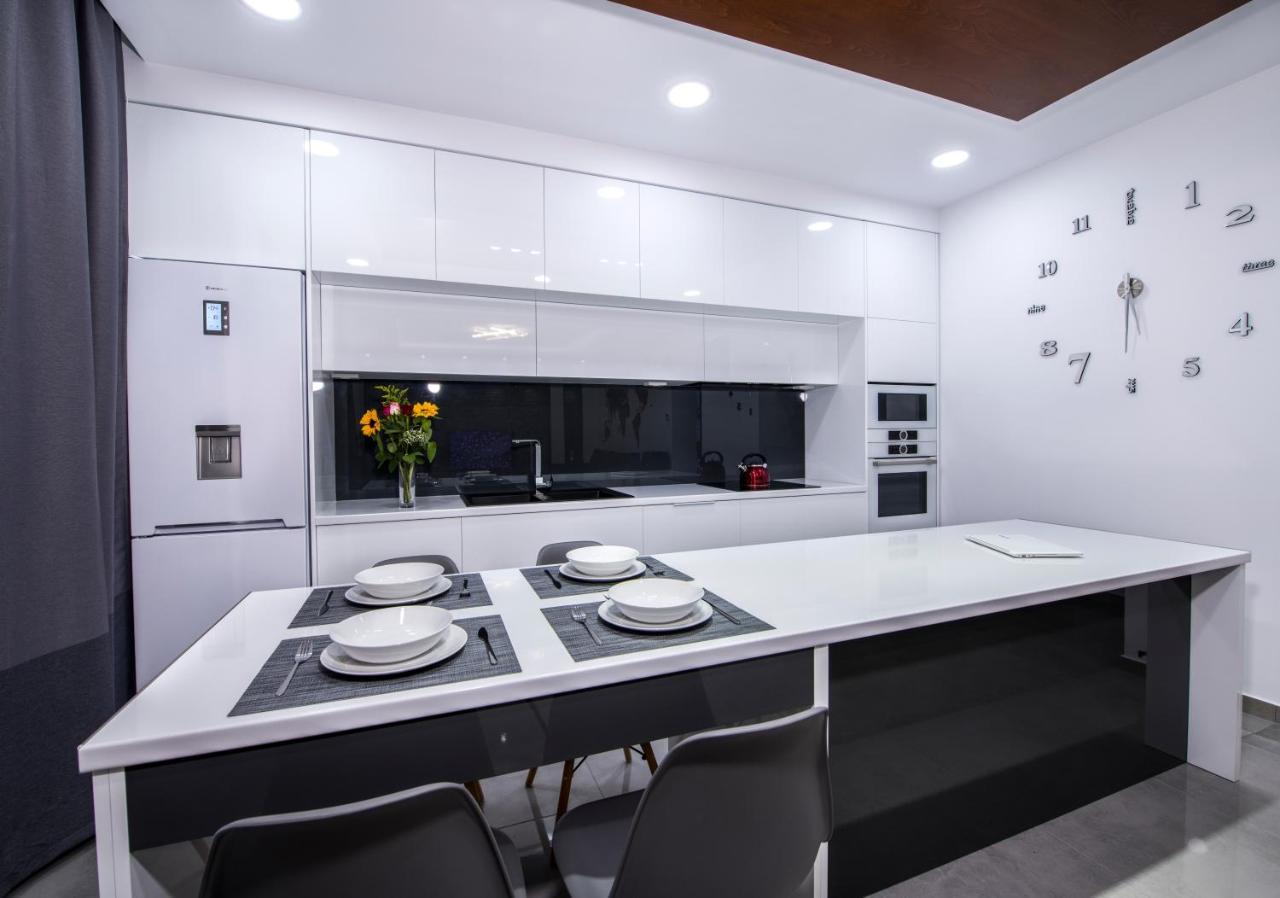 Twin'S Home Luxury Suites Alikianos Exterior photo