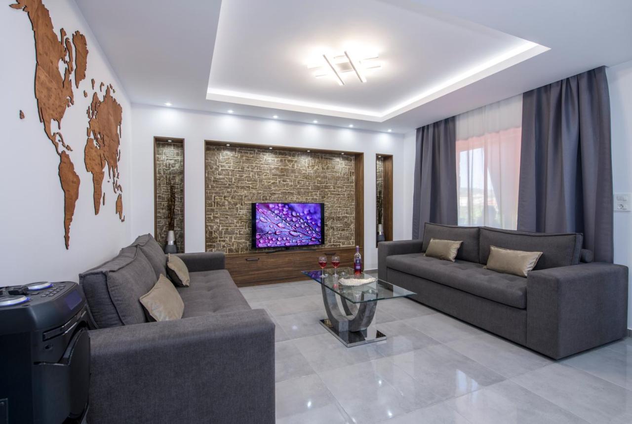 Twin'S Home Luxury Suites Alikianos Exterior photo