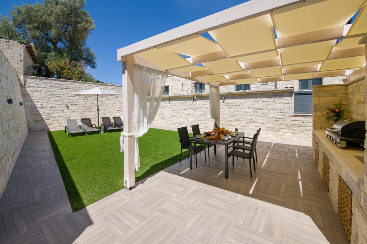 Twin'S Home Luxury Suites Alikianos Exterior photo
