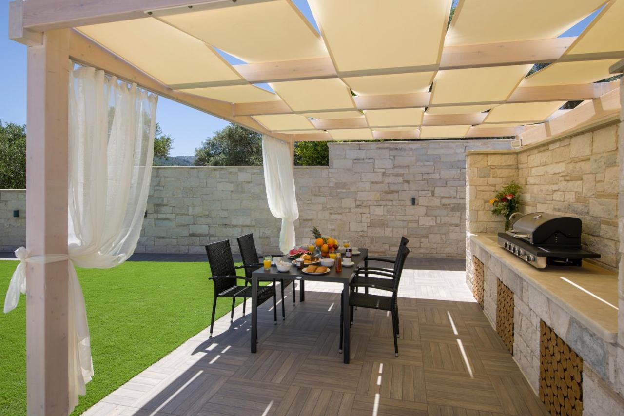 Twin'S Home Luxury Suites Alikianos Exterior photo