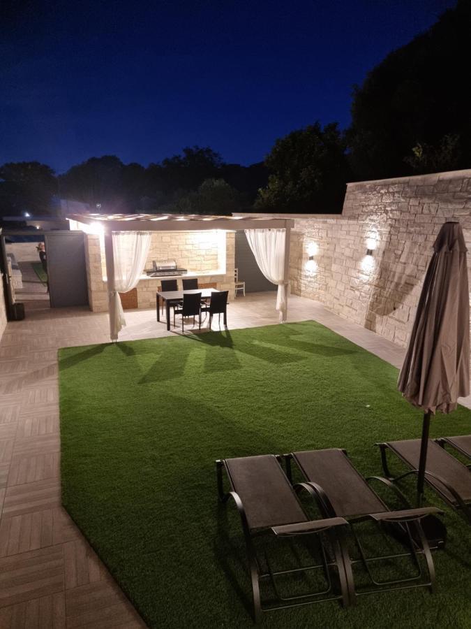 Twin'S Home Luxury Suites Alikianos Exterior photo