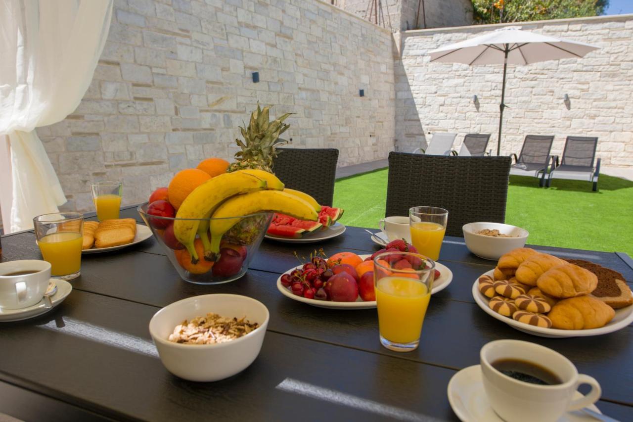 Twin'S Home Luxury Suites Alikianos Exterior photo