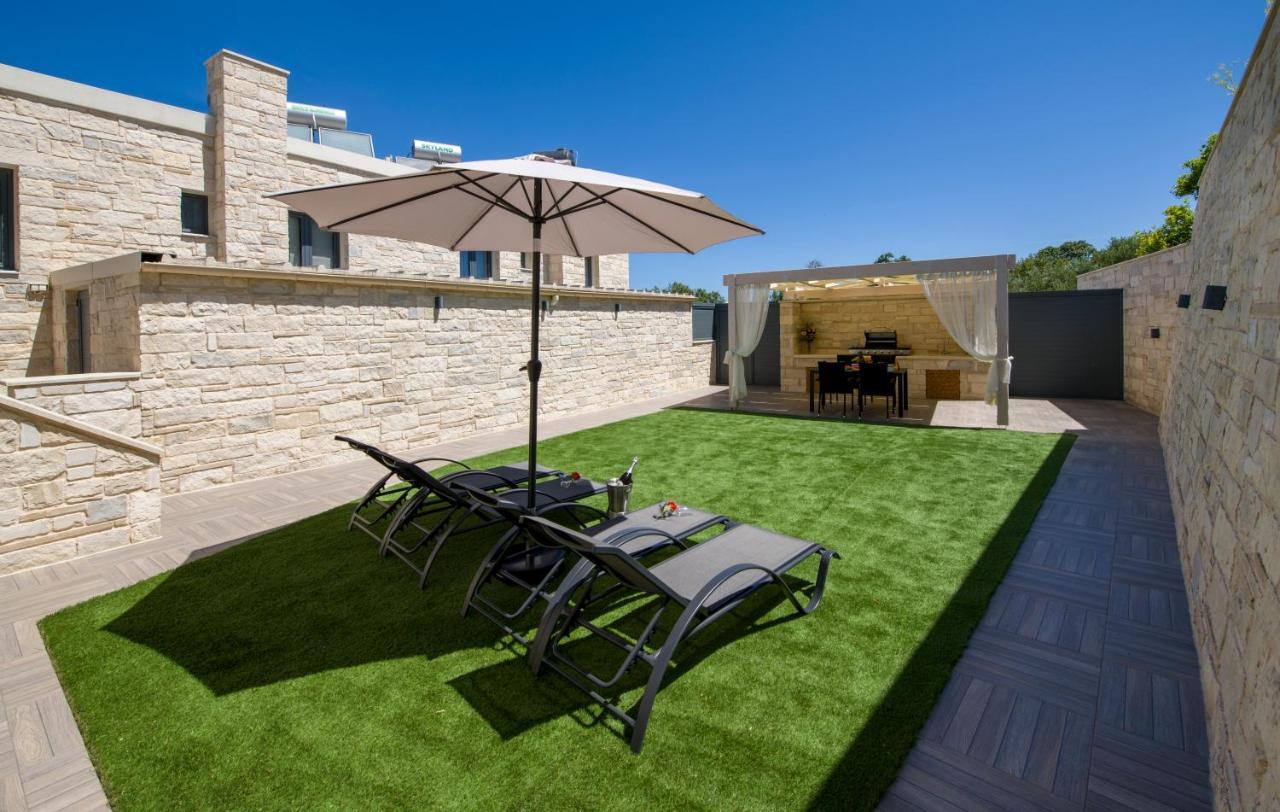 Twin'S Home Luxury Suites Alikianos Exterior photo